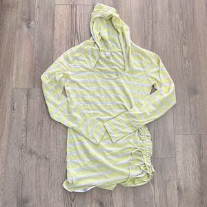 Prana Vinyasa Hooded Long Sleeve T-Shirt Activewear Top Sz M Yellow White